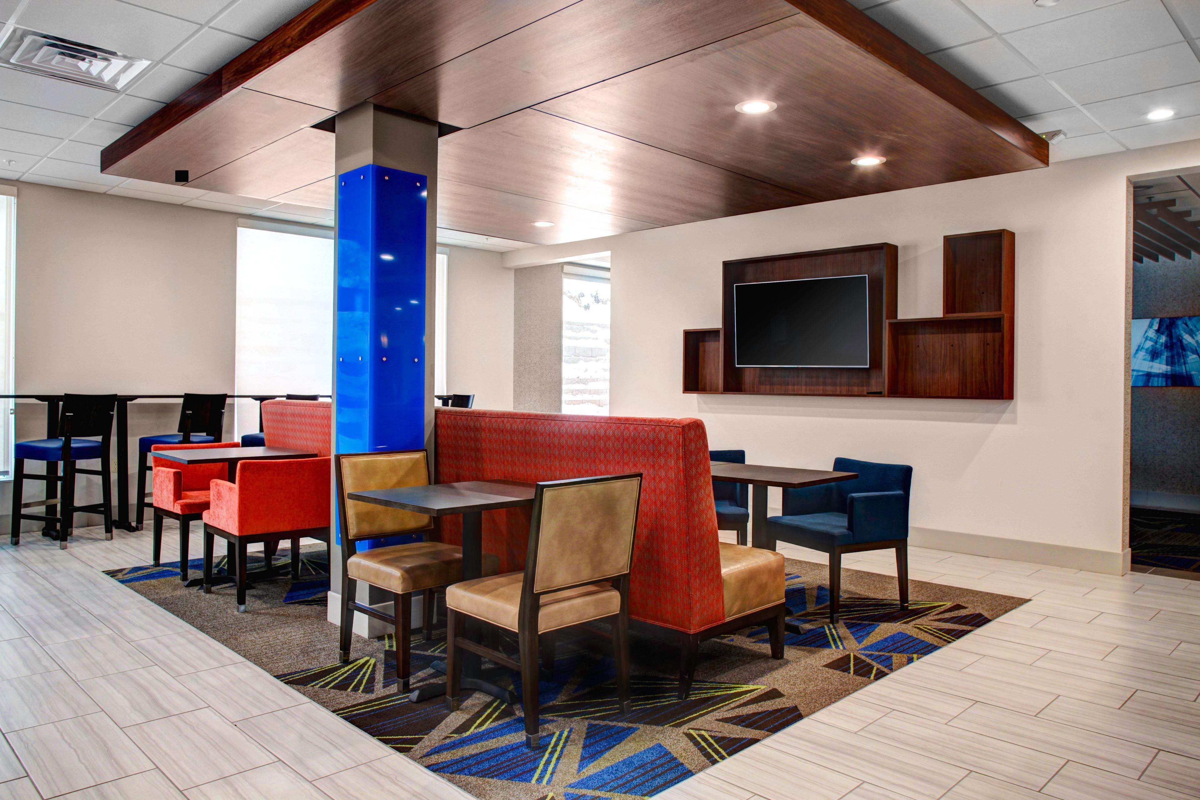 Holiday Inn Express & Suites Coldwater By Ihg Dış mekan fotoğraf