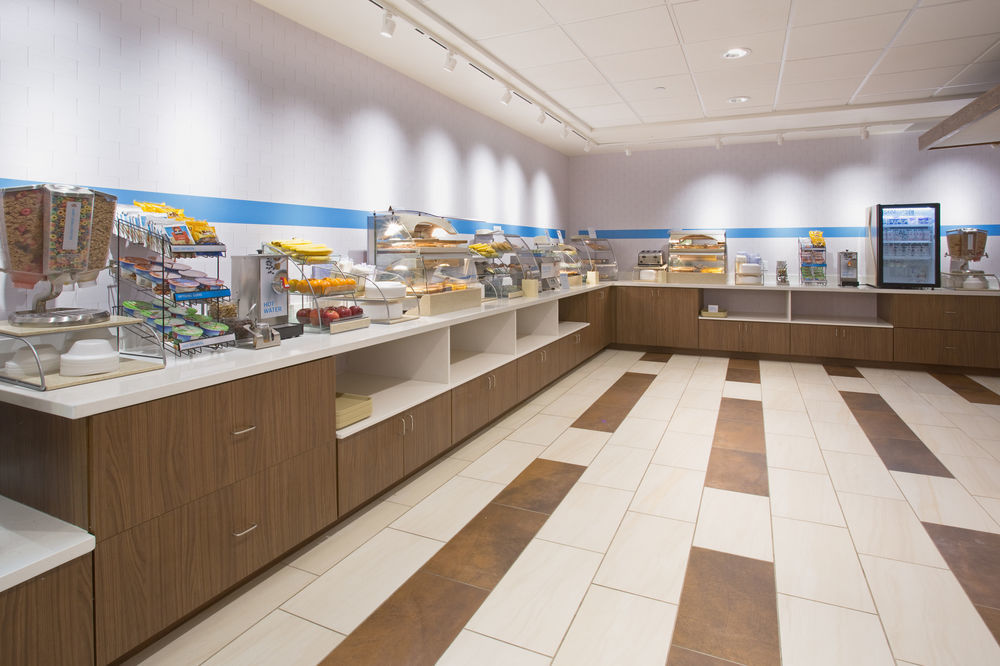 Holiday Inn Express & Suites Coldwater By Ihg Dış mekan fotoğraf